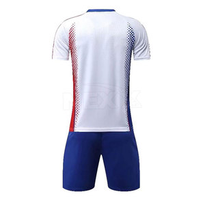 Conjuntos de tela suave de uniforme de fútbol de diseño personalizado más vendidos a un precio - Product Image 2