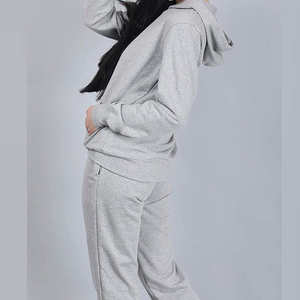 Survêtements pour femmes de haute qualité, très vendus, coupe ajustée, fabriqués au Pakistan, avec logo brodé délavé - Product Image 6