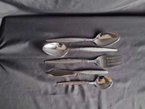 Ensemble de couverts en argent simple, finition élégante, en acier inoxydable, pour la salle à manger à domicile, la restauration et l'utilisation quotidienne sur la table - Product Image 6