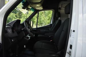 Offre exceptionnelle : Chevrolet Silverado 3500 XD V6 Toit Haut Étendu 170 RWD RTS 2019 - Product Image 4