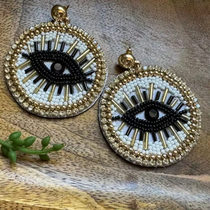 Pendientes de cuentas de budismo hechos a mano con cuentas de semillas de algodón, ligeros, llamativos, para fiestas, regalo para mujeres y niñas - Product Image 1