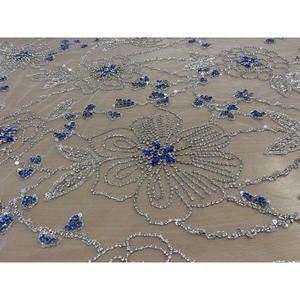 ผ้าลูกไม้สีน้ำเงินรอยัล โพลีเอสเตอร์ 100% ลายดอกไม้ปักคริสตัล ทอแบบโปร่ง ระบายอากาศได้ดี ดีไซน์ลายแจ็คการ์ด มีสินค้าพร้อมส่ง - Product Image 2