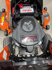 รถตัดหญ้า Husqvarna TS 242XD ปี 2026 ขนาด 24 แรงม้า ใบมีด 42 นิ้ว รถแทรกเตอร์ตัดหญ้าสำหรับสวน สภาพใหม่เอี่ยม - Product Image 4