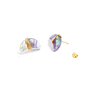 Fluorite พลอยเสี้ยวดวงจันทร์สตั๊ดต่างหูพลอยต่างหูเงินสเตอร์ลิงลวดห่อต่างหูสตั๊ดสำหรับความรัก