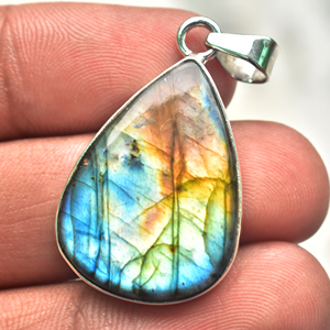 Bague en argent véritable 925 Bague en labradorite naturelle Bague en argent sterling 925 vente en gros de pierres précieuses labradorite Bagues islamiques - Product Image 2