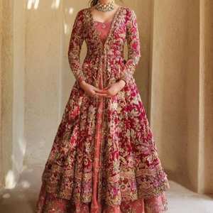 Veste dernière et tendance à broderie lourde avec robe au sol ornée de perles de verre en cristal, pierre, travail Dabka - Product Image 1