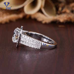 แหวนทองคำขาวประดับเพชรทรงกลมขนาด1.81 TDW พร้อมด้วยหิน/แหวนที่มีสัมผัสถึงความเย้ายวนใจ/สี EF-VS - Product Image 3