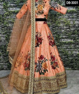 Vêtements indiens et pakistanais Blouse en soie satinée lourde avec impression numérique et broderie lourde Travail de broderie en filet Banglori Silk - Product Image 1