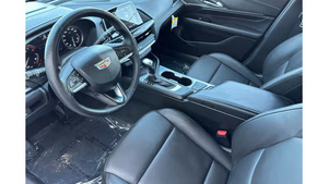 2025 Ca-dill-ac CT4 Premium Luxury Usado cuidadosamente - Product Image 3