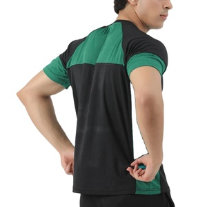 Camiseta Lisa Ecológica con Diseño de Paneles, Cuello Redondo, Corte Ajustado, para Fisicoculturismo, Deporte y Gimnasio, en Poliéster y Elastano - Product Image 5