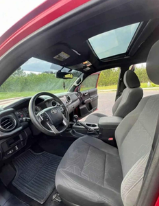 Toyota Tacoma Pickup 2019 d'occasion en bon état, boîte de vitesses automatique, conduite à gauche, intérieur en cuir couleur foncée, taille des pneus R17 - Product Image 3