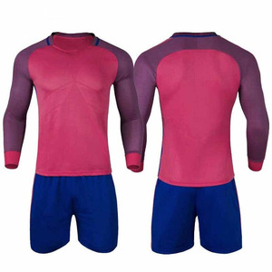 เสื้อและกางเกงขาสั้นของทีมฟุตบอลสำหรับเยาวชนและผู้ใหญ่เสื้อระบายอากาศได้พิมพ์โลโก้ของทีม - Product Image 5