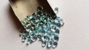 Piedra de Aguamarina azul personalizada del fabricante 5X7mm Corte ovalado natural Piedra preciosa facetada Joyería azul Productor de piedras preciosas sueltas - Product Image 4