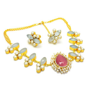 สร้อยคอโชกเกอร์เครื่องประดับ Kundan สำหรับเจ้าสาว | เซ็ต Kundan Stone สไตล์ปากีสถานสีทอง - Product Image 1