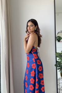 Vente en gros Prix d'été Nina Robe dos nu en satin imprimé Robes midi décontractées pour femmes Soirée Vêtements de plage Prix d'usine - Product Image 5