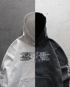 เสื้อฮู้ดดี้ผู้ชายดีไซน์ใหม่ โลโก้แบบกำหนดเอง ผ้าฝ้ายเฟรนช์เทอร์รี่ 100% แบบดิสเทรส พิมพ์ลาย DTG สำหรับฤดูหนาว เนื้อผ้าหนานุ่ม สวมใส่สบาย - Product Image 3
