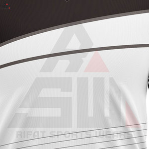 Uniforme de cricket conçu avec un tissu élégant et respirant pour un confort amélioré, respirant à bas prix avec mode personnalisée - Product Image 4