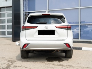 Toyota Highlander IV (U70) 2025, Bajo Kilometraje, Caja de Cambios Automática, Volante a la Izquierda, Neumáticos R20, Estado Oscuro - Product Image 3