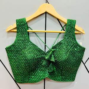 เสื้อเบลาส์ผ้าจอร์เจียพื้นเมืองพร้อมลำดับการทำงานสำหรับงานแต่งงานและงานปาร์ตี้พิเศษ - Product Image 6