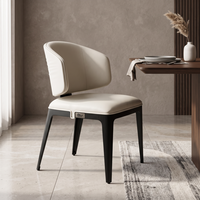 Chaise de salle à manger moderne en cuir PU, design contemporain, rembourrée, mobilier de restaurant, structure noire, revêtement beige