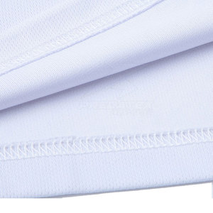 ชุดเล่นฟุตบอลผ้าโพลีเอสเตอร์100% ระบายอากาศได้ดีสีพื้น - Product Image 5