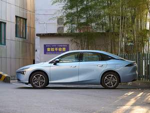 Voitures d'occasion Édition 2024 Véhicule électrique haute performance Autonomie >700 km Moteur 200-250 kW Couple 500 Nm Sans accident Prêt à être expédié - Product Image 2