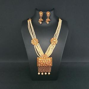 Ganpati Arts <b>Fine</b> <b>Jewelry</b> <b>Set</b> AD Stone Pearl Copper Necklace FBC0025A - Product Image 1