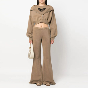 Conjunto Deportivo Personalizado de Felpa Francesa de Alta Calidad, Pantalones Anchos Acampanados y Sudadera Corta con Cremallera para Mujer - Product Image 3