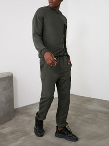 Fabricant Vente de gros Survêtement ajusté 2 pièces personnalisé Sport Jogging Costumes Vêtements de sport unis pour hommes Survêtement unisexe avec logo personnalisé - Product Image 4