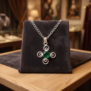 Collier avec pendentif en pierre précieuse émeraude verte de forme ronde naturelle, élégant et rêveur, chaîne bicolore pour femmes et hommes, bijoux faits à la main - Product Image 3