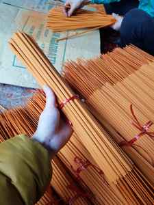 LA MEJOR VENTA Varillas de incienso de bambú sin perfume religiosas de alta calidad Tamaño y color personalizados - Product Image 5