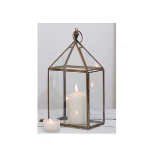 Lanterne de terrarium en métal et en verre de style campagnard américain personnalisable lanterne à bougie en verre pour la décoration de la maison - Product Image 1