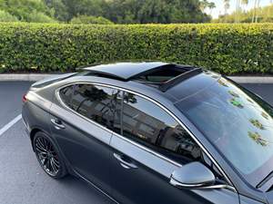 Certifié propre assez utilisé 2022 Genesis G70 3.3T - Product Image 6