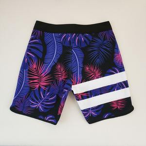 Pantalones cortos de natación para hombre, tela de secado rápido, suave, transpirable, diseño ligero, perfecto para el surf de verano y la moda en la piscina - Product Image 3