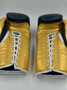 Fabrication de gants de boxe à lacets sur mesure de haute qualité, design OEM, dorés, fabriqués en cuir véritable, gants de sparring. - Product Image 4