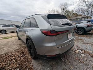 Mazda CX-90 3.3 Turbo Premium Sport 4 portes SUV AWD d'occasion propre, modèle 2025 - Product Image 5