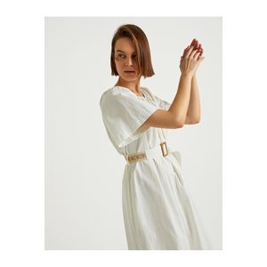 Vestido casual de manga corta BGN con cuello bicicleta y cinturón de alambre Modelo S23D143 Turquía - Product Image 4