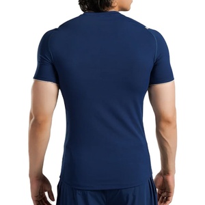 เสื้อยืดออกกำลังกายแบบรัดรูปทรงปกติ คุณภาพสูง ยืดหยุ่นได้ ผลิตจากผ้าฝ้าย 100% ระบายอากาศดี เป็นมิตรต่อสิ่งแวดล้อม เหมาะสำหรับการออกกำลังกาย ขายส่ง - Product Image 3
