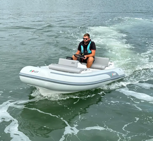 Bateaux pneumatiques AB Inflatables 330 S Series 90cv d'occasion 2023, hors-bord, bateaux de pêche, jet-boats, bateaux de travail, sport et loisirs professionnels - Product Image 2