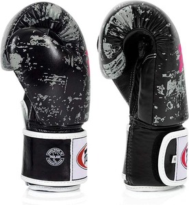 ถุงมือชกมวยหนังแท้ Fairtex คุณภาพพรีเมียม พร้อมสายรัดแบบ Hook Loop ป้องกันรังสียูวี แห้งเร็ว ดีไซน์แบบเต็มนิ้ว สำหรับการฝึกซ้อม - Product Image 2