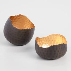 Bols de service élégants et légers en aluminium en métal poli pour les repas de tous les jours et les fêtes pour les événements spéciaux - Product Image 1