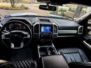 F-250 Super Duty Lariat 4x4 2021, moteur Power Stroke Turbodiesel V8, 4 roues motrices, très bien équipé - Product Image 5