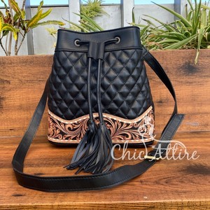 Bolso bandolera de cuero con herramientas manuales de diseñador personalizado para mujer, patrón de celosía de diamante, forro de nailon, cadena de flores - Product Image 1