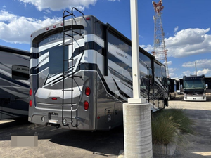 EN OFERTA: Autocaravana Nueva E-N-T-E-G-R-A VISION XL 31UL Modelo 2026 de Alto Rendimiento, 36 pies de Largo, 2000 kg de Carga Útil, Color Oscuro - Product Image 6