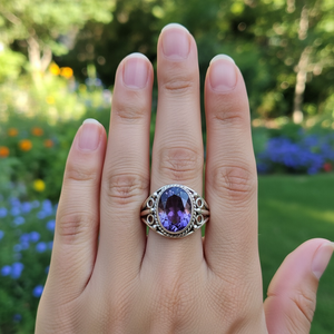 Anillo Ovalado de Amatista en Plata de Ley 925 |   Anillo de Plata Hecho a Mano Estilo Vintage |   Regalo para Ella para Fiesta de Compromiso o Boda - Product Image 3