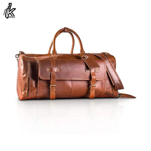 Sac de voyage en cuir vintage de qualité supérieure, taille cabine, unisexe, en vente - Product Image 5