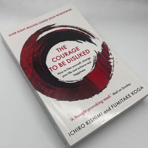 Colecciones de Novelas Más Vendidas, "El Coraje de Ser Desagradable", en Inglés, Encuadernación Perfecta, Papel de Arte - Product Image 1