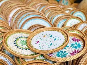 Plateau en rotin fabriqué à la main: cadeau d'artisan, présentoir de luxe, service de thé élégant, pièce de décoration-BLEU LOTUS VIETNAM - Product Image 2