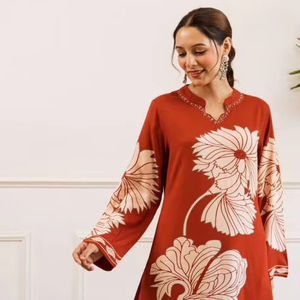 Rayonne allemande Premium Kurti avec catalogue complet de la collection de bas disponible au tarif de gros pour les tenues de fête - Product Image 1