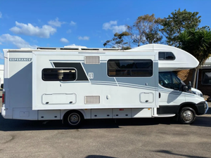 Autocaravana Avida Esperance Blanca C7932 SL 2021, Usada con Cuidado, Capacidad para 4-6 Personas, Precio Bajo - Product Image 6